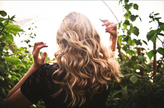 10 conseils essentiels pour de beaux cheveux - MEILLEUR LISSAGE